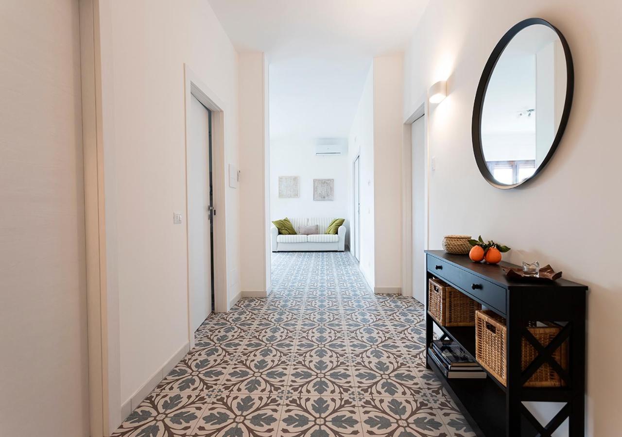 Blu Monopoli Apartment Bagian luar foto