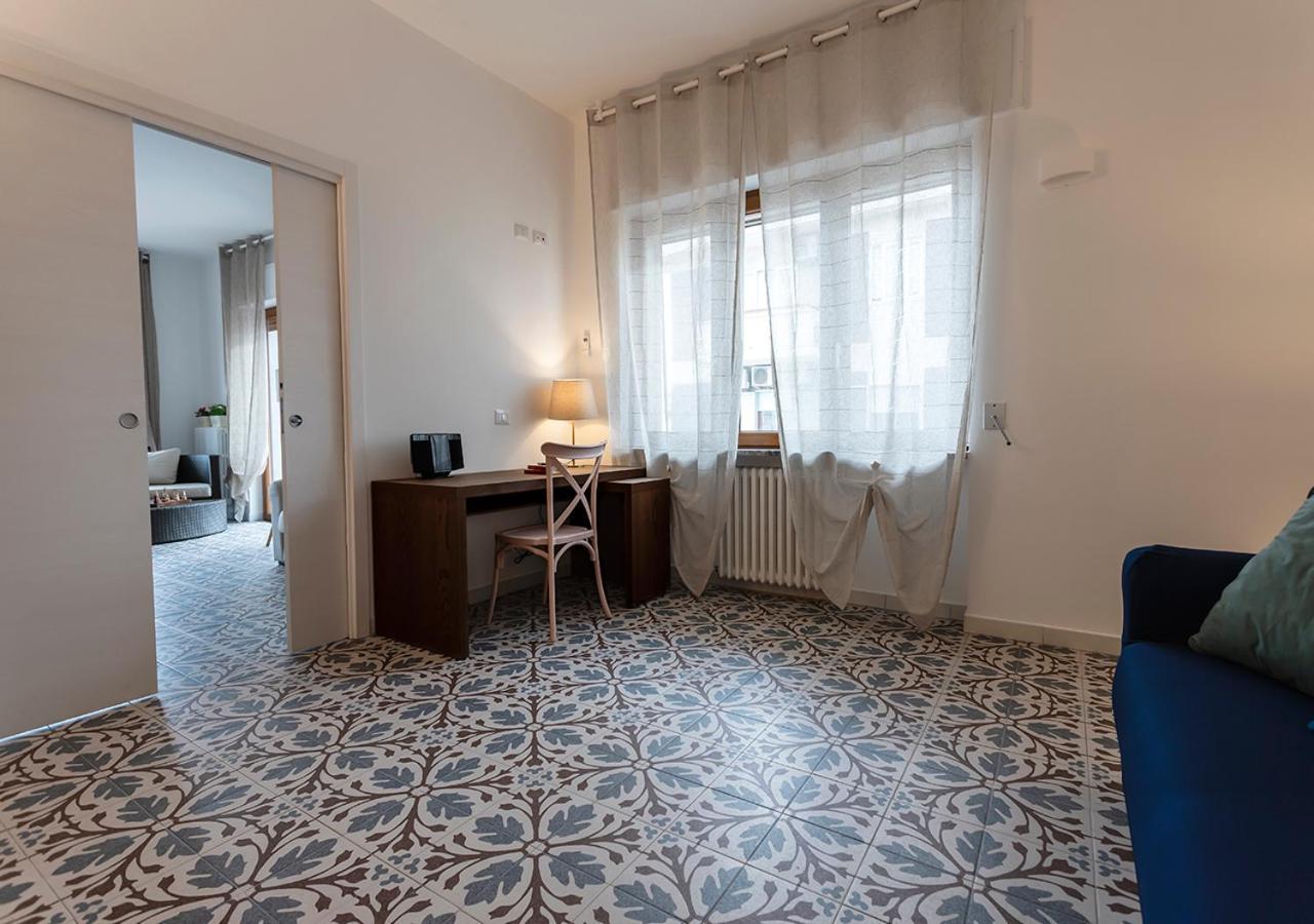 Blu Monopoli Apartment Bagian luar foto
