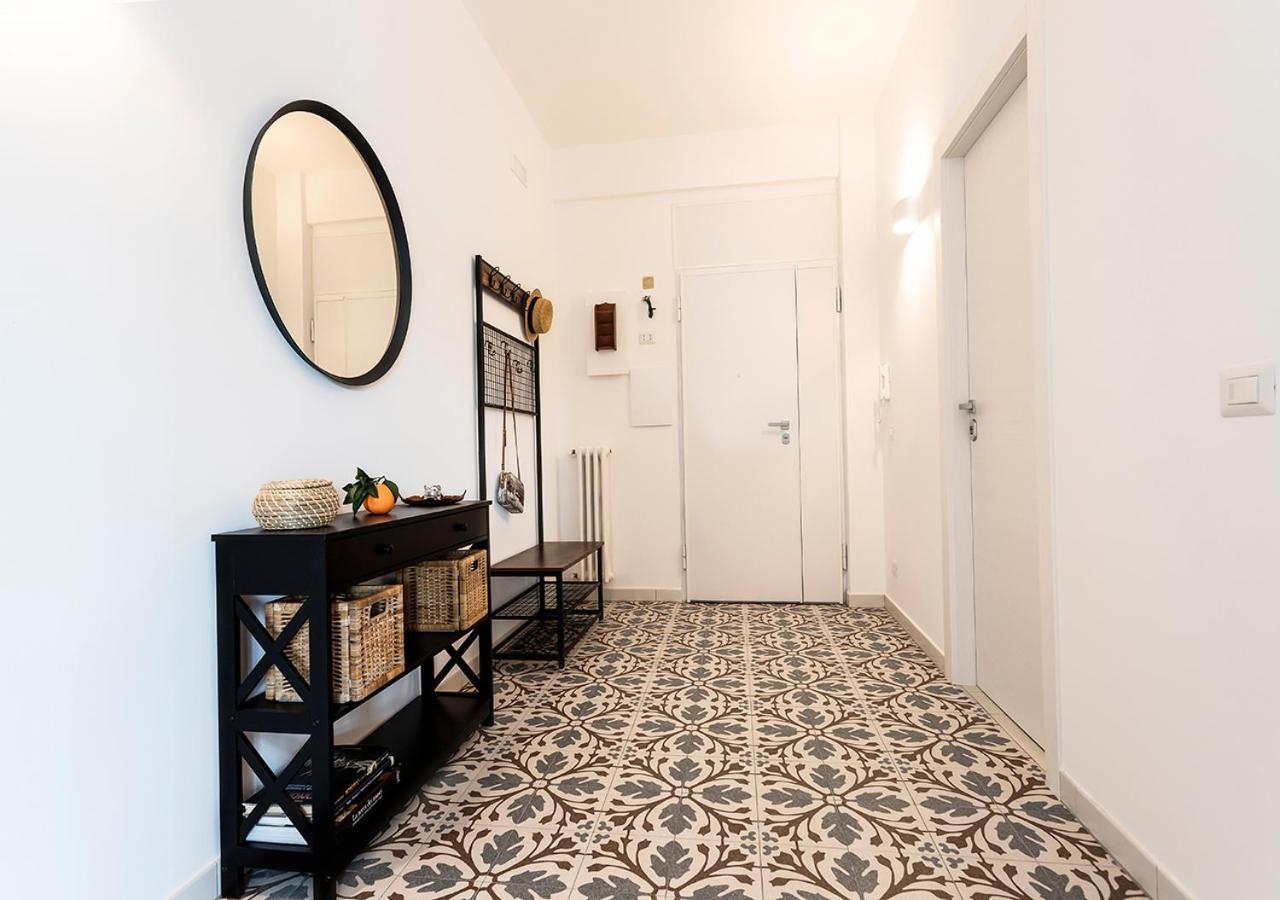 Blu Monopoli Apartment Bagian luar foto